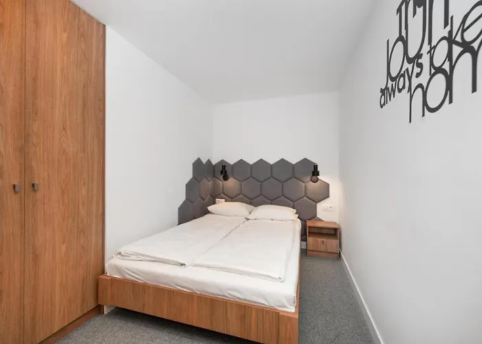 Rentsite Family Blu 公寓式酒店 3*